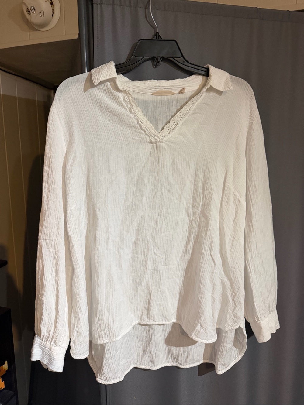 Soft Surroundings Women's Lightweight V-Neck Collared Blouse